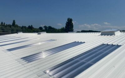 Réfection de toiture en panneaux sandwich – Normanplast