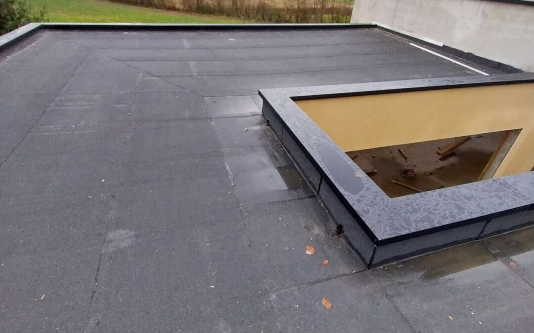 Création d&rsquo;une toiture terrasse complète – Maison contemporaine